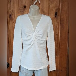 Chic White‎ Twist Front Blouse